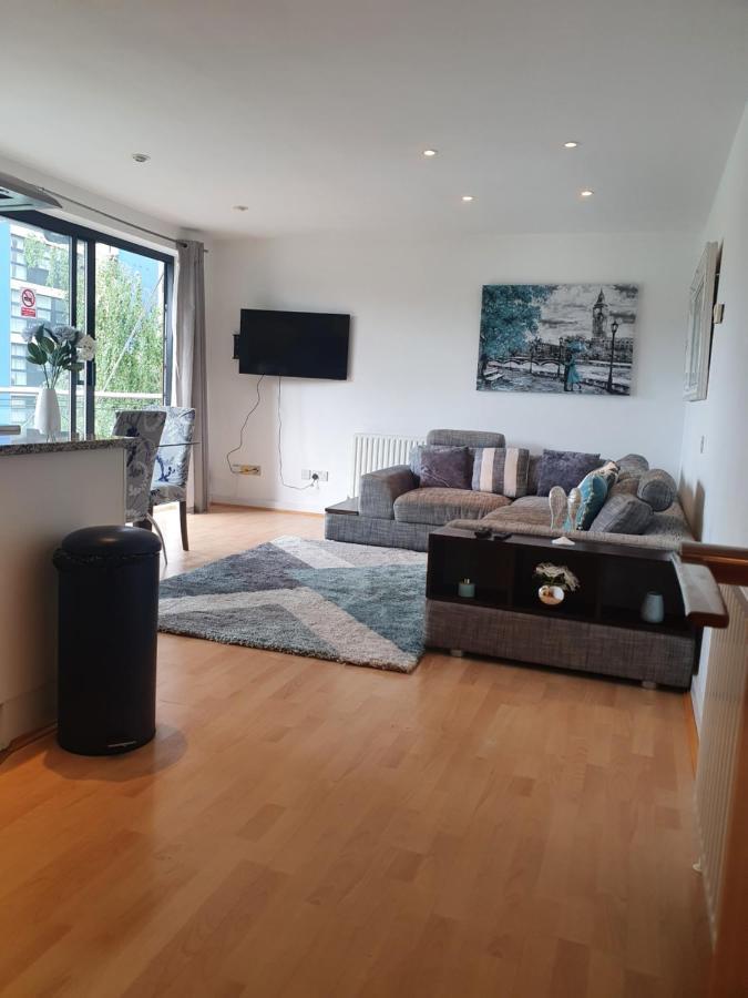 Luxury Canary Wharf Apartment With Free Parking London Exteriör bild