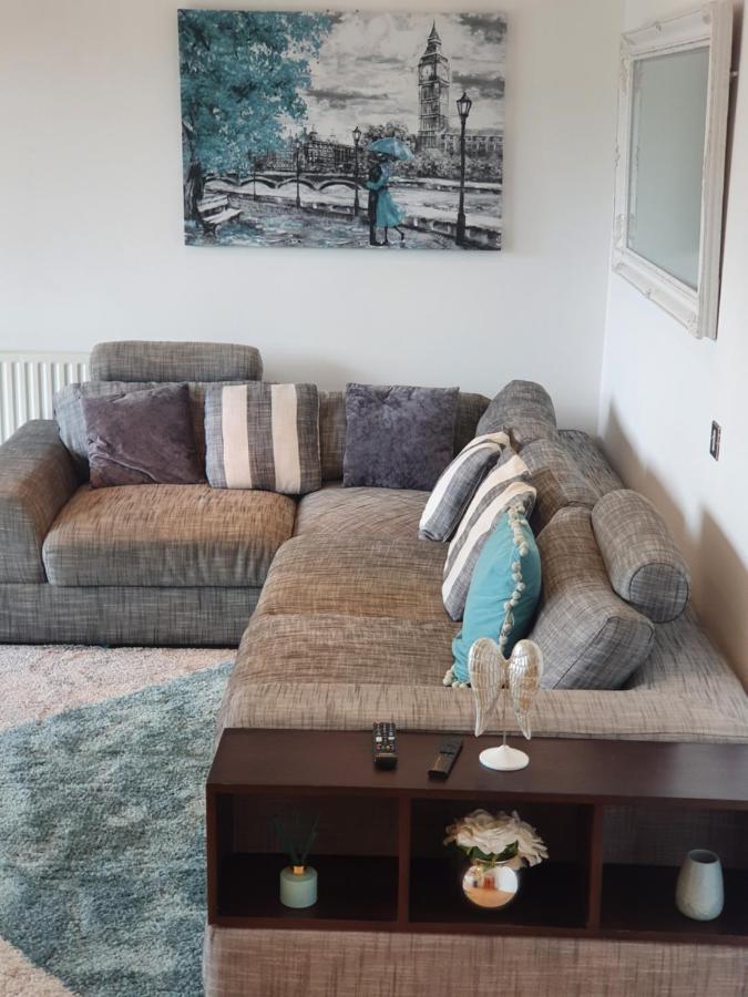 Luxury Canary Wharf Apartment With Free Parking London Exteriör bild