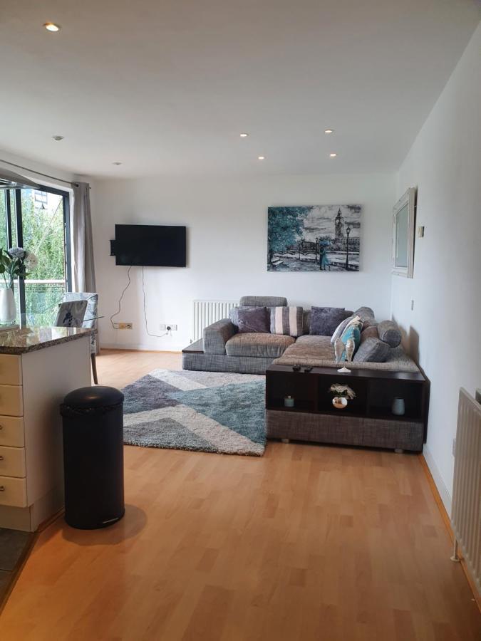 Luxury Canary Wharf Apartment With Free Parking London Exteriör bild